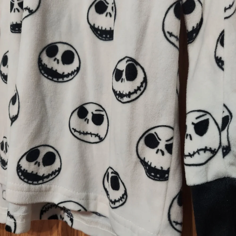 Pajama Top Nightmare Before Christmas Fleece Soft Long Sleeved‎ Shirt L (12-14)